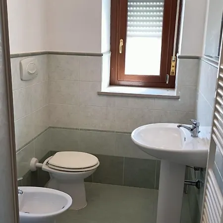Villa Villa Indipendente Con Parcheggio Privato E Giardinetto *