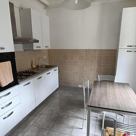 Villa Villa Indipendente Con Parcheggio Privato E Giardinetto *