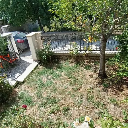 Villa Villa Indipendente Con Parcheggio Privato E Giardinetto